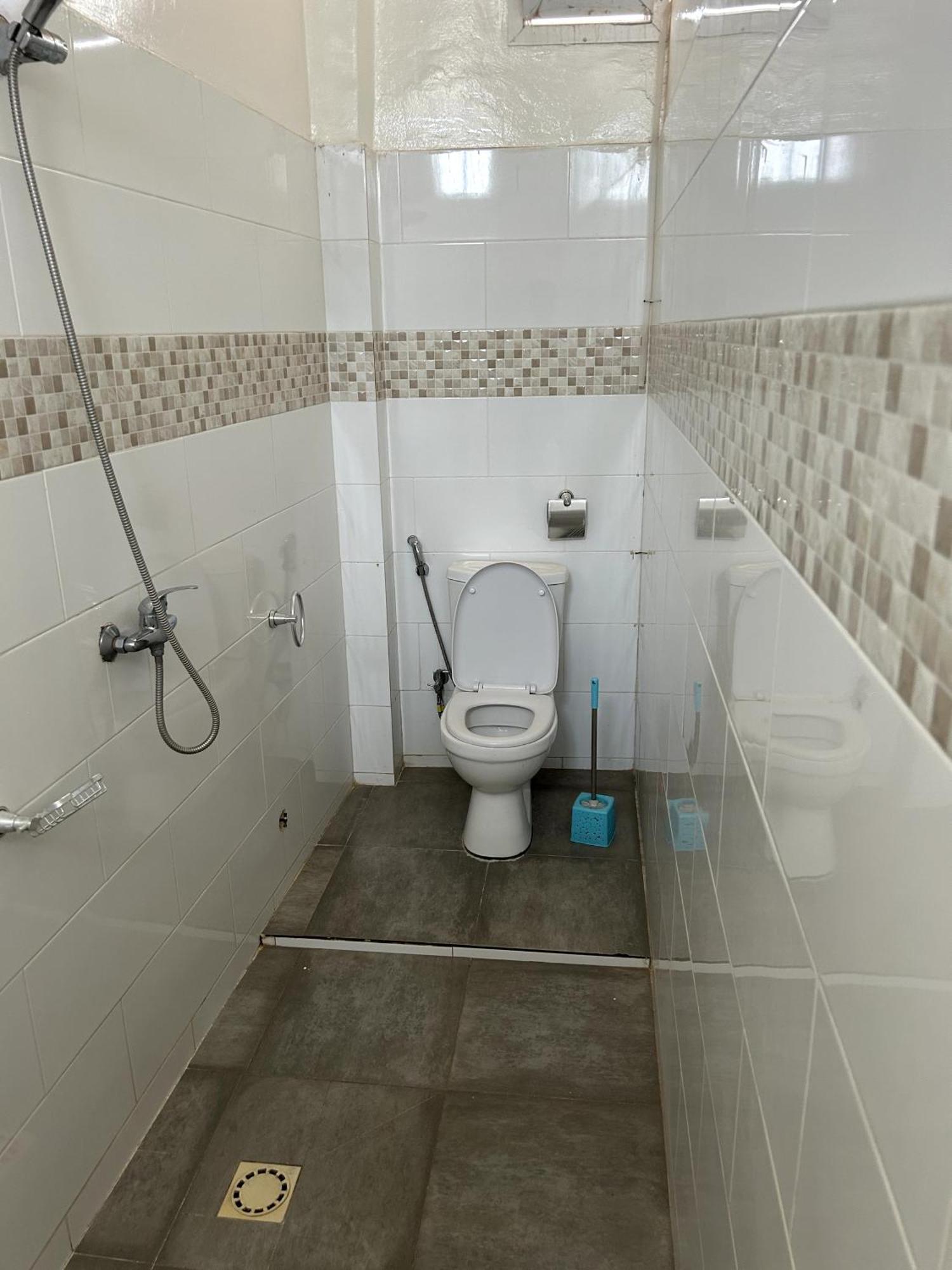 Chambre Spacieuse Avec Balcon - Salle De Bain Exterieure Privee & Breakfast Saint-Louis Ngoại thất bức ảnh