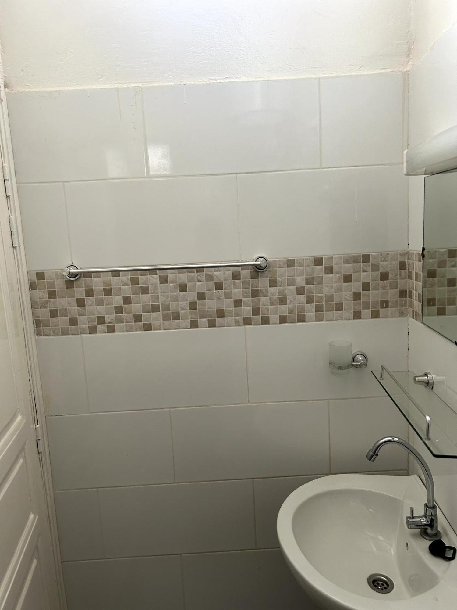 Chambre Spacieuse Avec Balcon - Salle De Bain Exterieure Privee & Breakfast Saint-Louis Ngoại thất bức ảnh